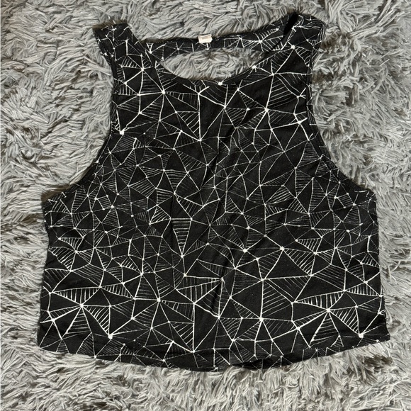 SWS Cropped printed top size M (fits as a size S) black and white print - Picture 1 of 3